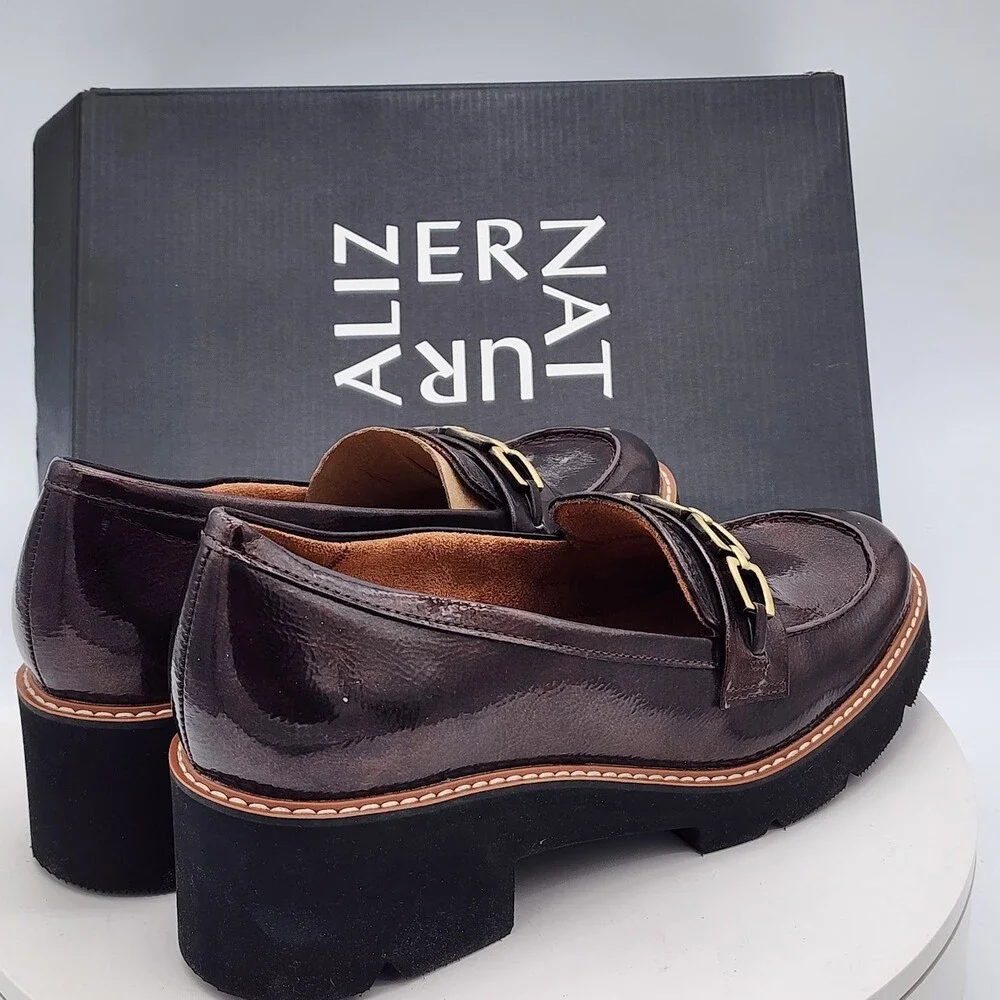 NEW Naturalizer Cabana Cinnamon Patent Chain Loafers Women's Size 9.5M Shoes